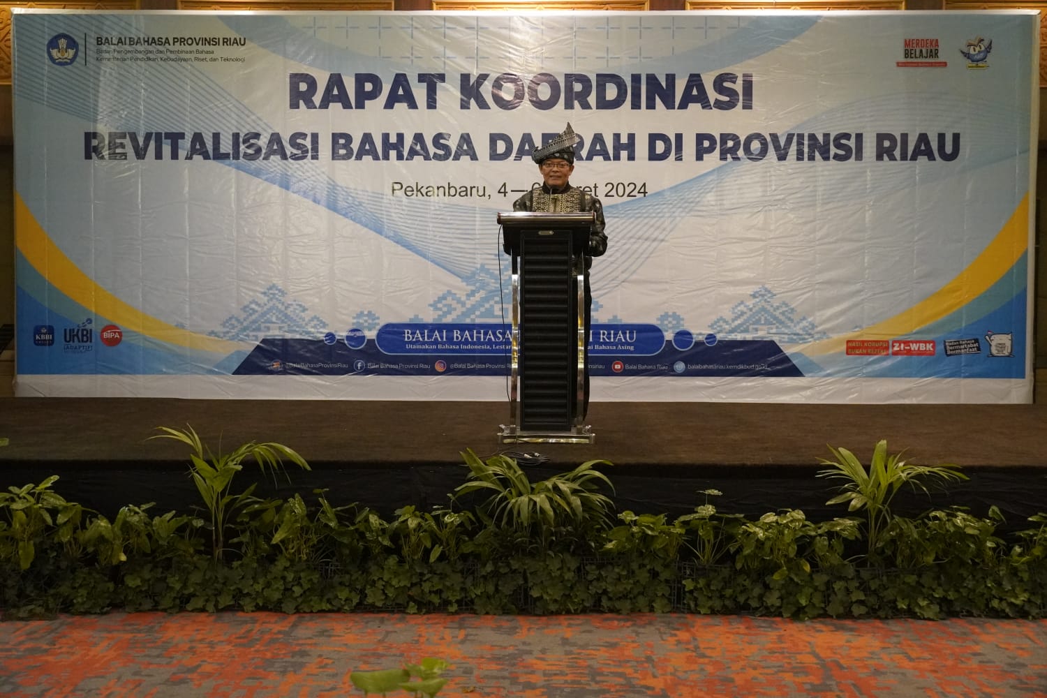 Sinergi Balai Bahasa Provinsi Riau dan Pemerintah Provinsi Riau dalam Program Revitalisasi Bahasa Daerah