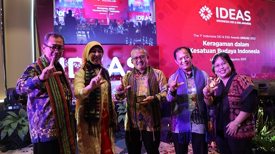 Penghargaan Humas Indonesia untuk Program Revitalisasi Bahasa Daerah