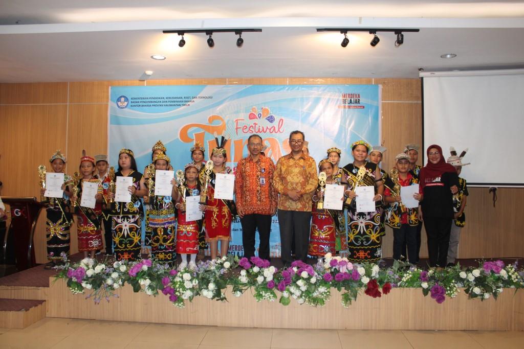 Adu Kemampuan dan Kreativitas Berbahasa Daerah melalui FTBI di Provinsi Kalimantan Timur