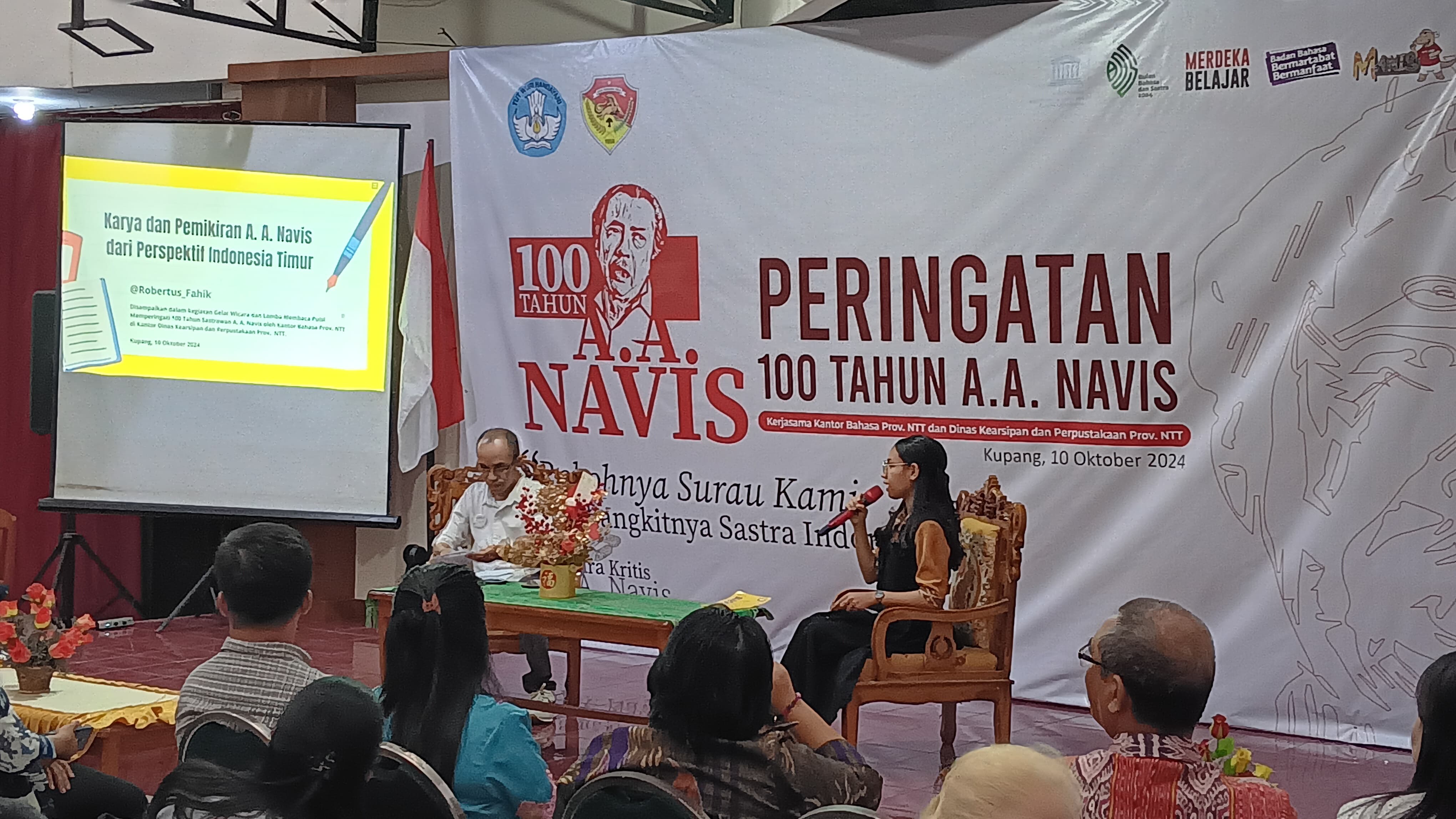 Gelar Wicara dan Lomba Baca Puisi dalam Peringatan 100 Tahun A.A. Navis di Nusa Tenggara Timur