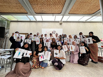Perpaduan Elegansi Tata Busana dan Kehangatan Bahasa Daerah dalam Wastra Nusantara