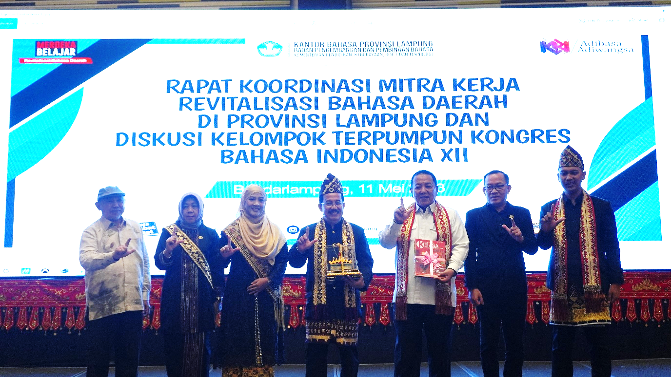 Komitmen dan Dukungan Pemerintah Daerah Provinsi Lampung dalam Program Revitalisasi Bahasa Daerah