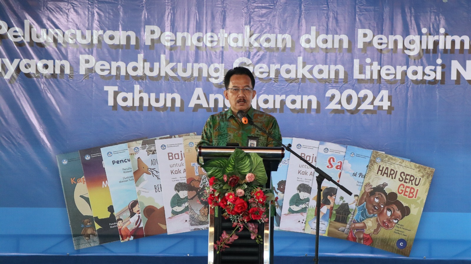 Lebih 4 Juta Eksemplar Buku Terbitan Kemendikbudristek Didistribusikan ke Sekolah di Wilayah Indonesia