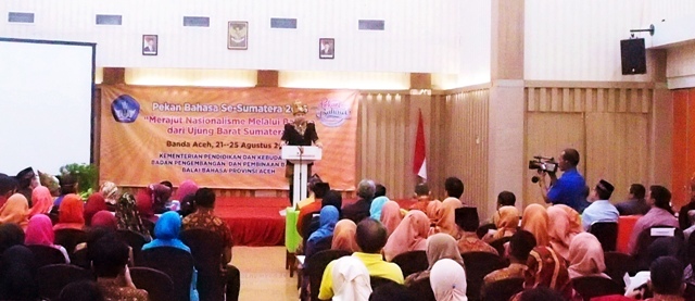 Kepala Badan Bahasa membuka Pekan Bahasa Se-Sumatera 2016