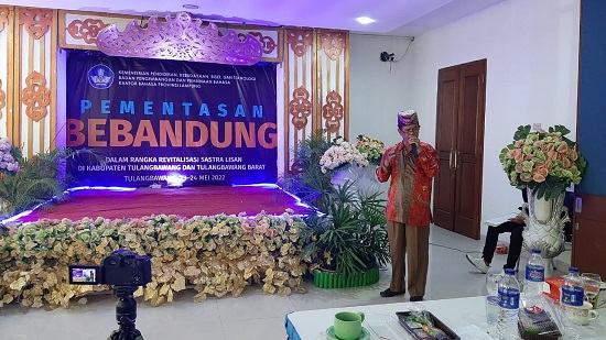 Pementasan Bebandung di Kabupaten Tulangbawang, Lampung