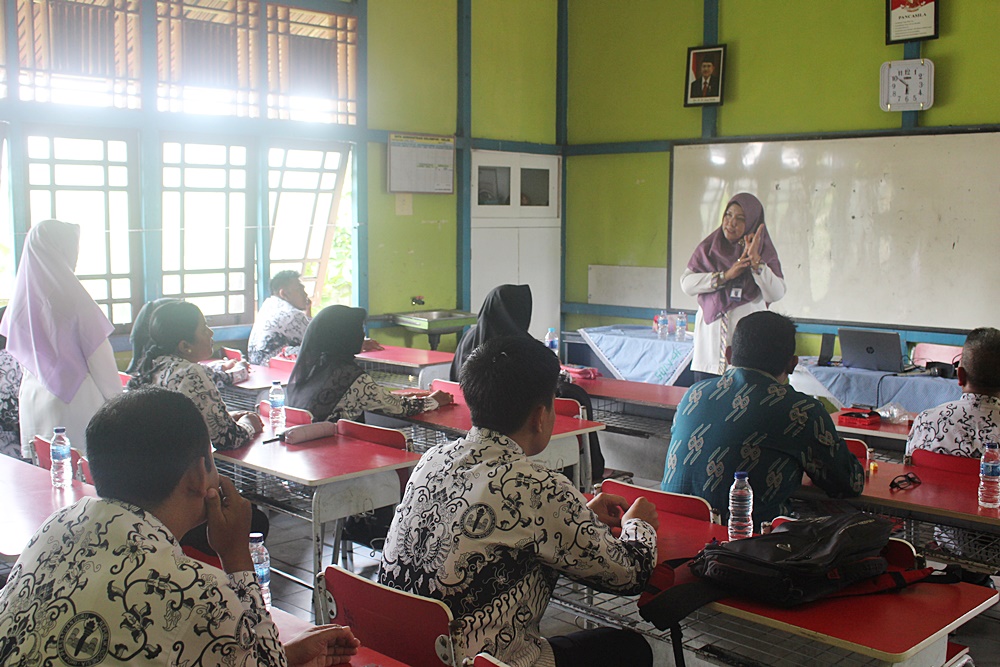 Uji Kemahiran Berbahasa Indonesia bagi Guru SD di Kota Pontianak