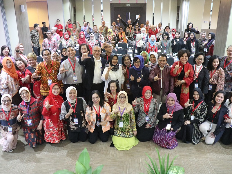 Peran Notaris dalam Pengutamaan Bahasa Indonesia
