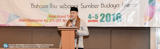 Kepala Badan Bahasa Buka SIBI 2016 di Bandung