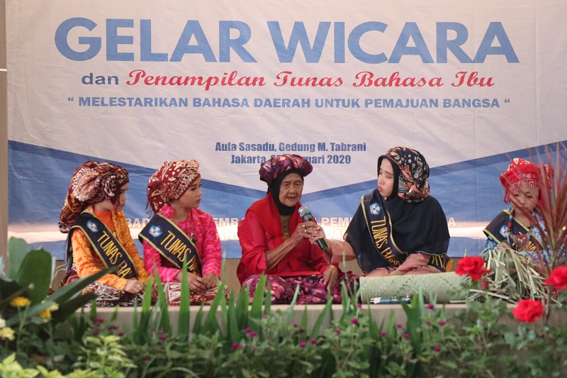 Bahasa Ibu: Kekayaan Indonesia yang Harus Dijaga