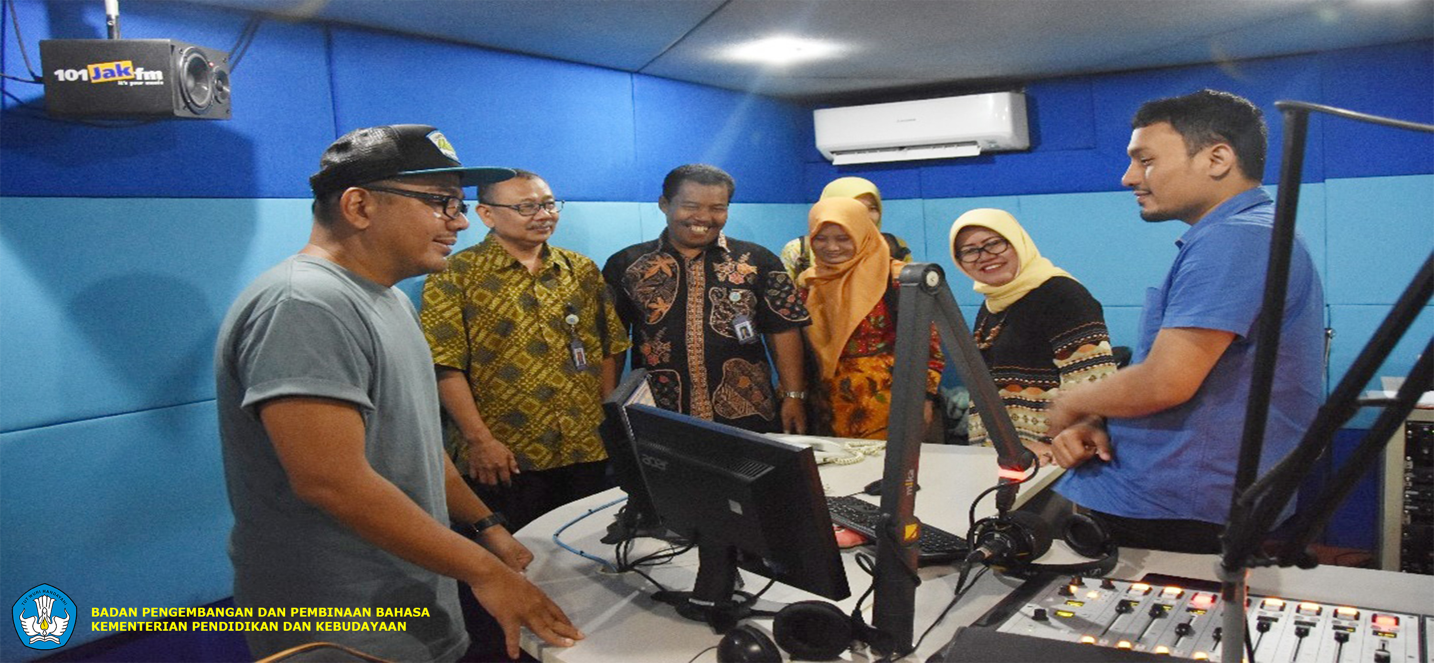 Safari Bahasa Bersama Jak FM, Ajang Silaturahmi Badan Bahasa dengan Insan Media Massa