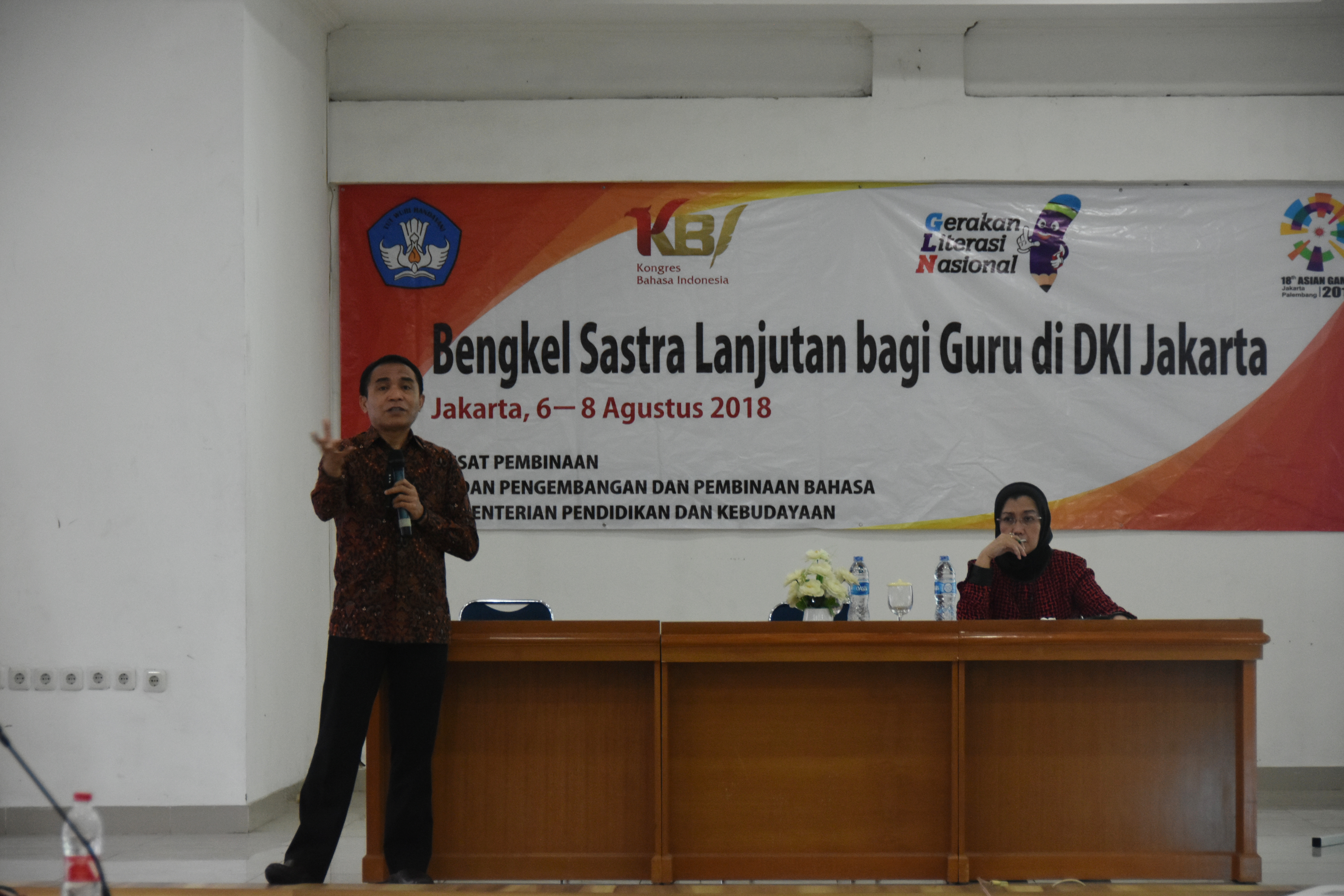 Kepala Pusat Pembinaan Badan Bahasa Ajak Peserta Bengkel Sastra Rajin Berkarya