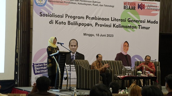 Sosialisasi Pembinaan Literasi dan Diseminasi Revitalisasi Bahasa Daerah di Kalimantan Timur